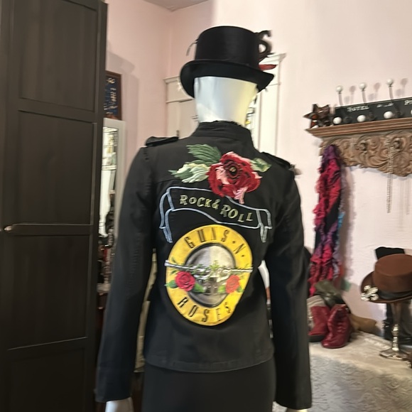 Hand crafted Guns & Roses jacket - Picture 1 of 15